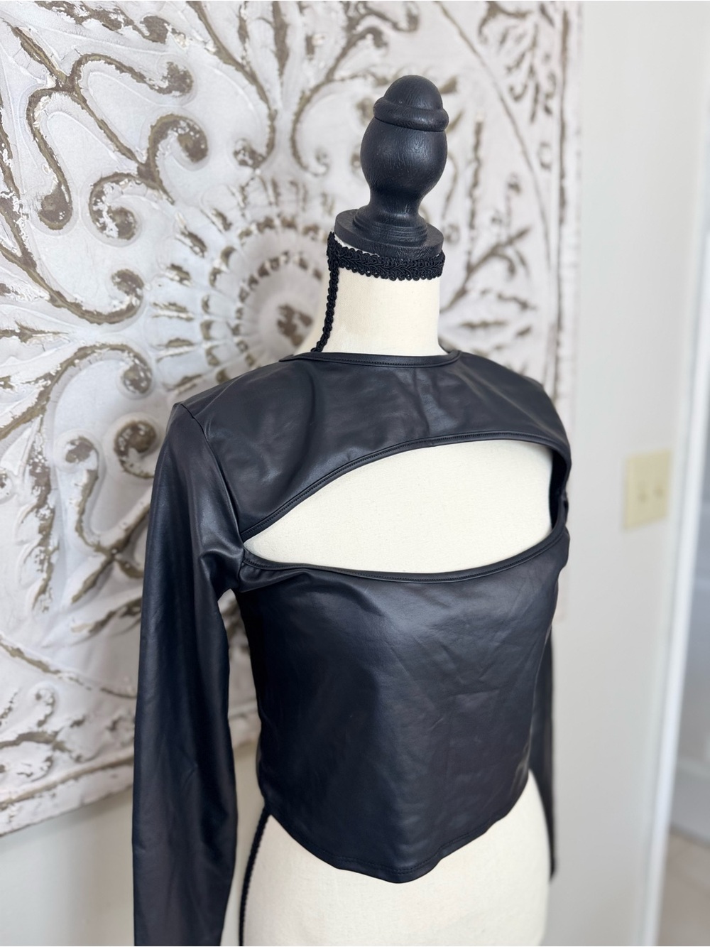 Fashion Nova L Onto Your Games Black Faux Leather Cutout Crop Top Long Sleeve NW